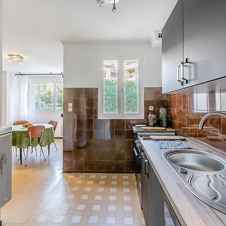 Le Marignan- Plein Centre Apartment